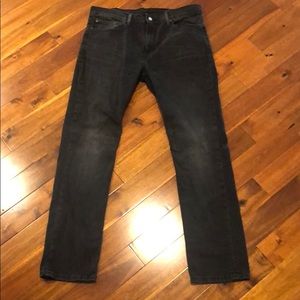 Black Levi’s Jeans 38x34